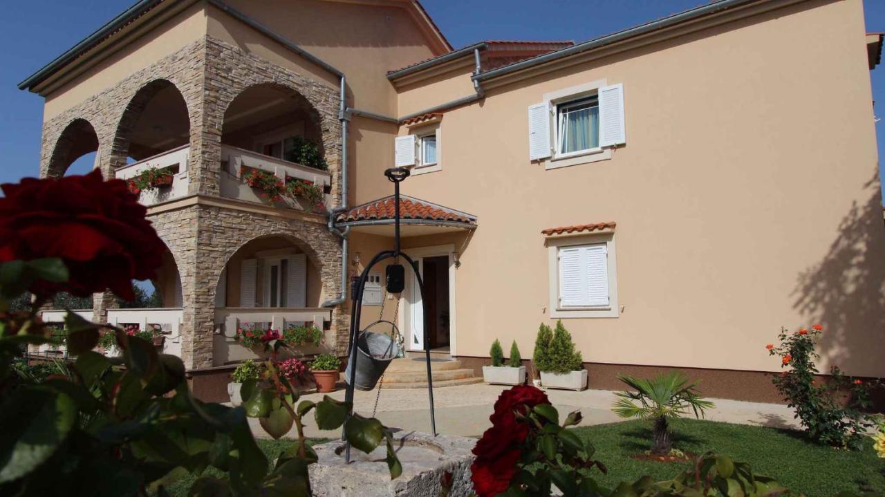 Malinska Apartment 1 Sveti Anton  外观 照片