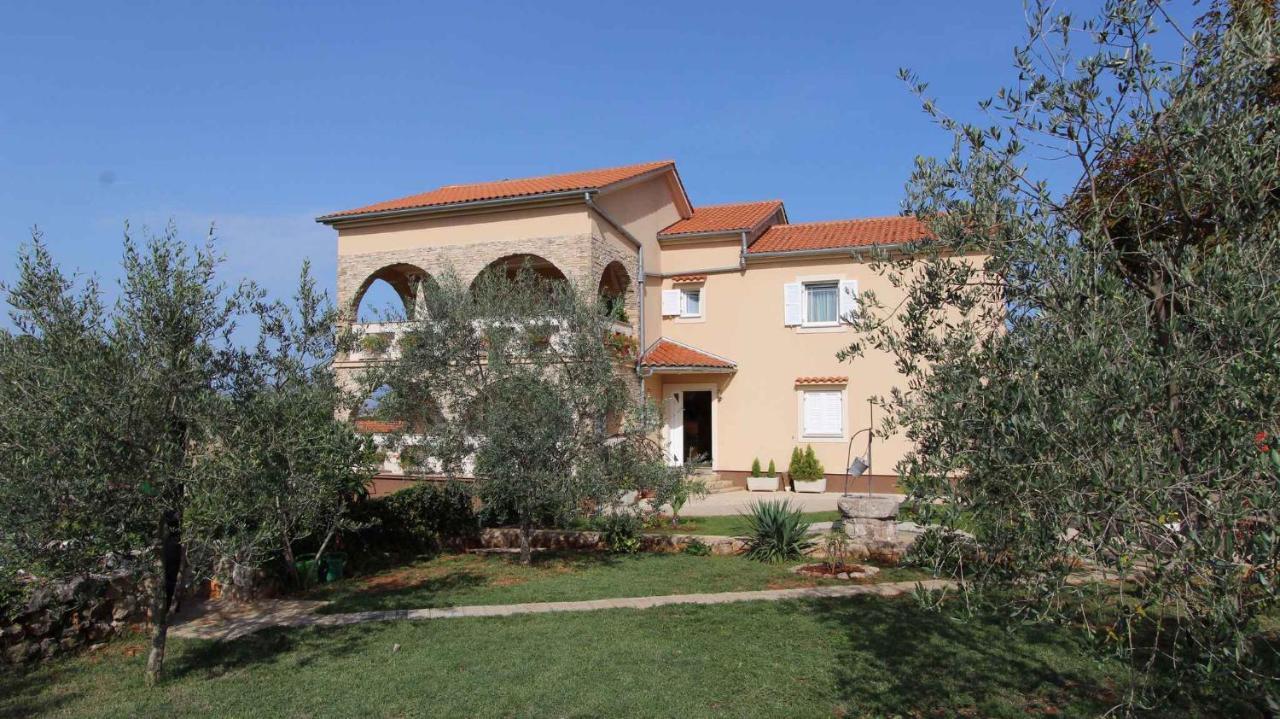 Malinska Apartment 1 Sveti Anton  外观 照片