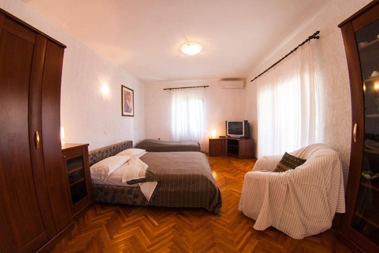 Malinska Apartment 1 Sveti Anton  外观 照片