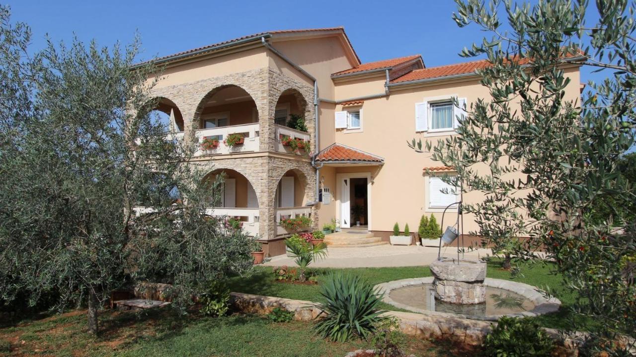 Malinska Apartment 1 Sveti Anton  外观 照片